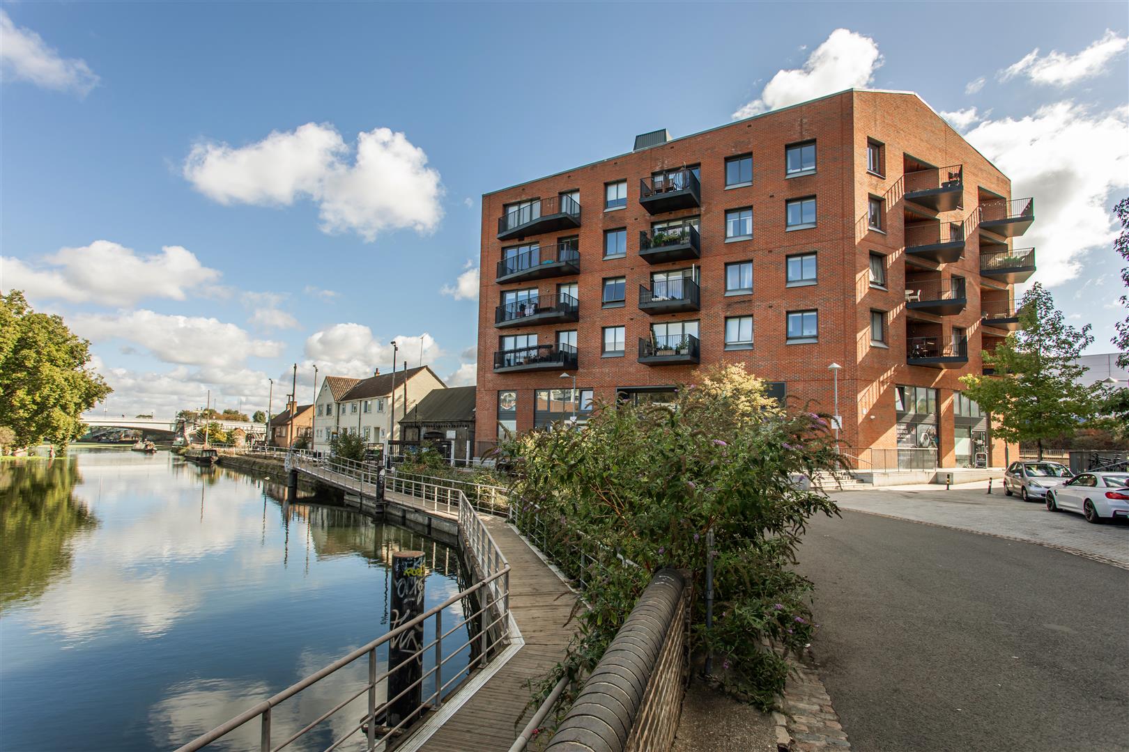 1 bed property in Neap Court, Bow